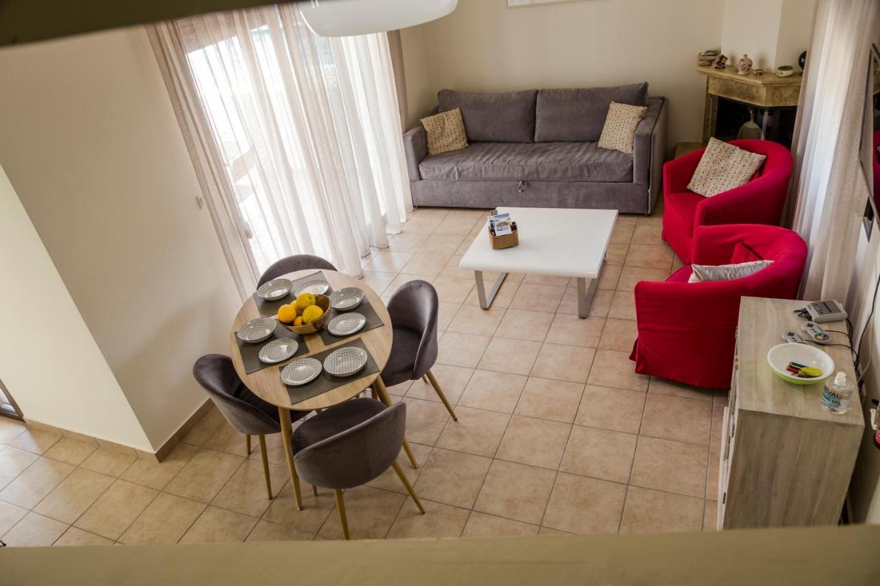 The Corner House At Gennadi Court Villa Buitenkant foto