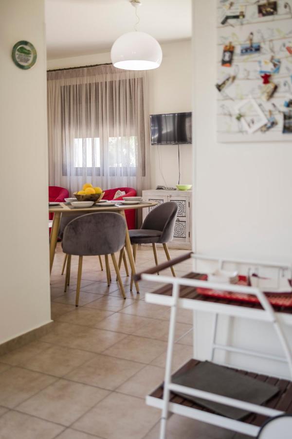 The Corner House At Gennadi Court Villa Buitenkant foto